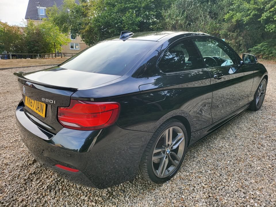 2017 BMW 2 series 220i m sport auto — photo 15